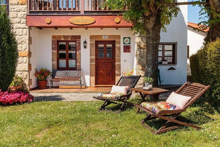 Casa rural para 8 personas, con Balcón y Terraza además de Jardín y Vistas en Pruneda - 2