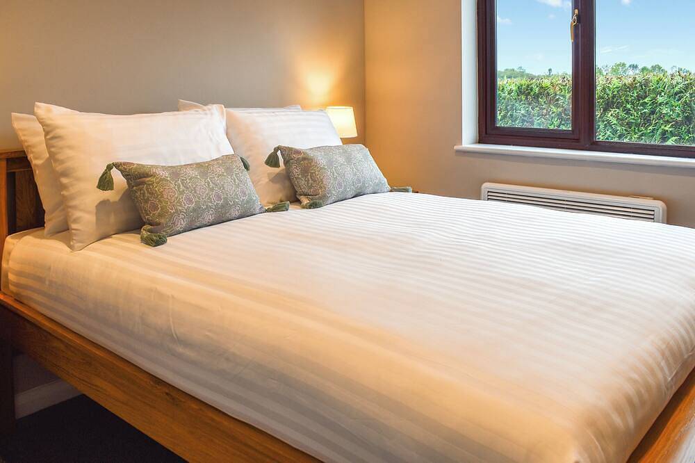 Embark on a journey of relaxation and discovery at Havre De Calme. in Kent