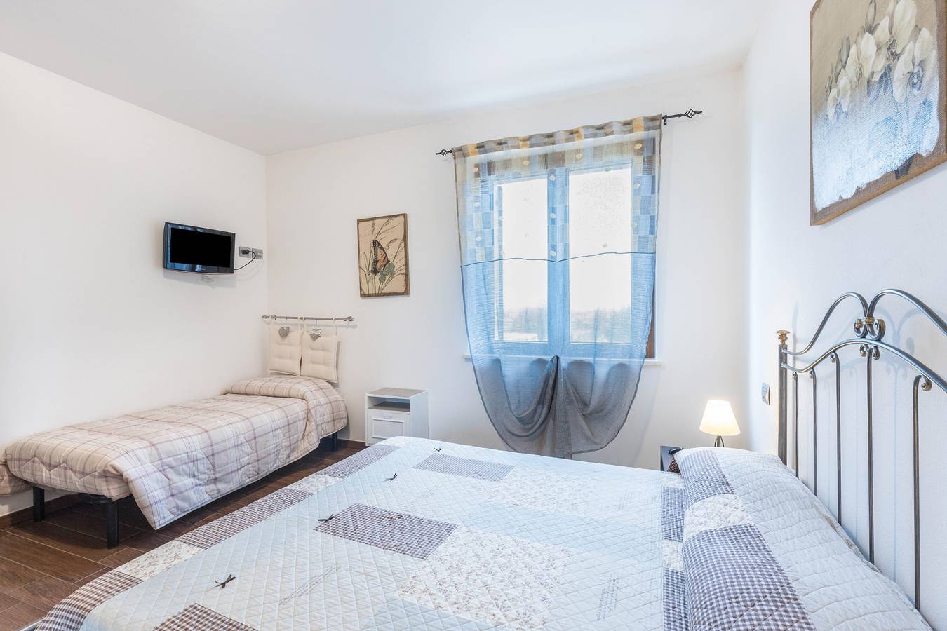 Apartamento entero, Apartamento vacacional "La Siesta" con jardín compartido, balcón y Wi-Fi in Villafranca di Verona, Provincia de Verona