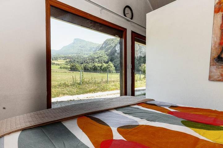 Location de vacances pour 4 personnes, avec jardin ainsi que jacuzzi et sauna dans Les Grottes de Saint Christophe - 3