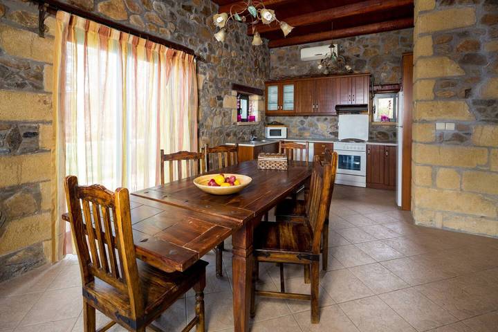 Ferienhaus für 10 Personen mit Balkon in Chania und Umgebung