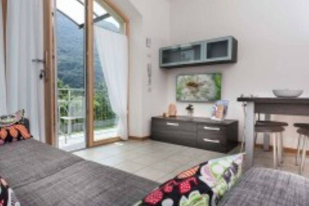 Ganze Wohnung, Al Vigneto Apartment Jasmine Two-room apartment 2/4 people in Dro, Gardasee-Berge