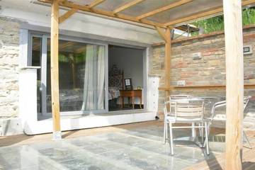 Gîte pour 6 personnes, avec balcon ainsi que sauna et jardin à Acqui Terme