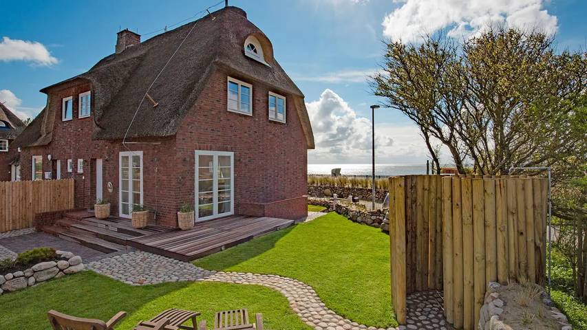 Ferienhaus mit Meerblick für 4 Personen, mit Garten und Sauna sowie Terrasse, mit Haustier