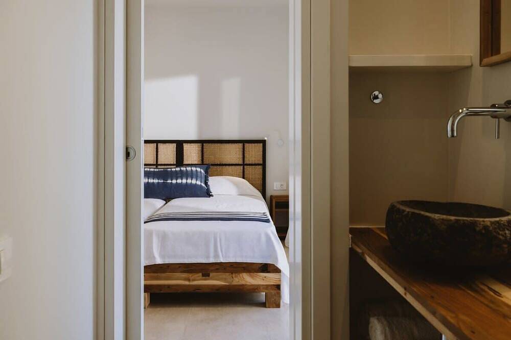 Villa Morby Summary: in Palairos, Etolia-Acarnania