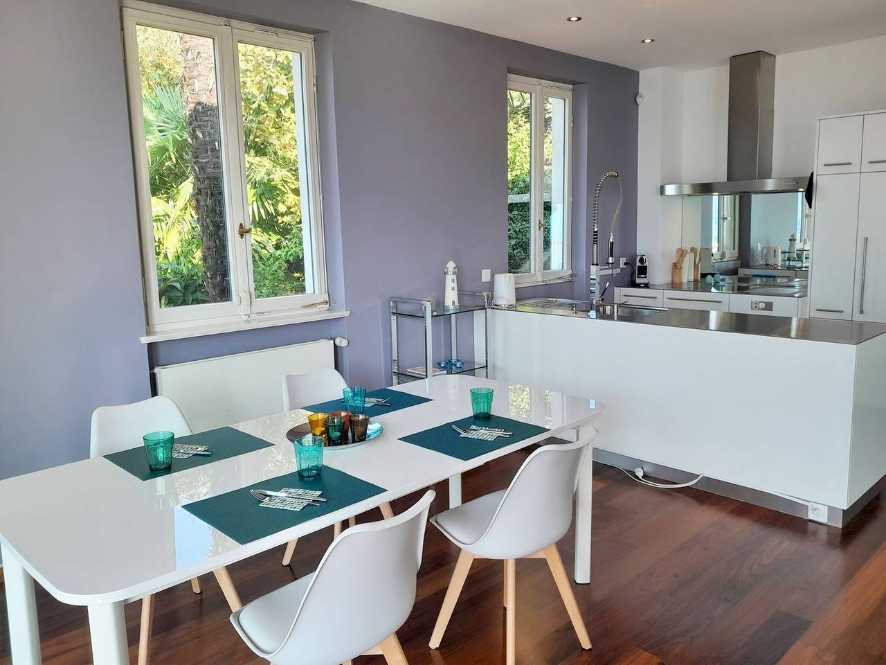 Entire apartment, Spacious attic apartment with panoramic views, patio and sunbathing area in Locarno, Ticino Alps and Verbano