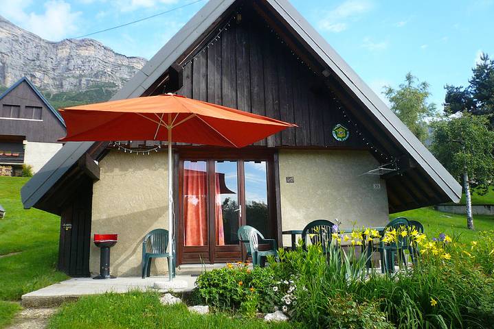 Gîte pour 4 personnes, avec Terrasse ainsi que Jardin et Vue