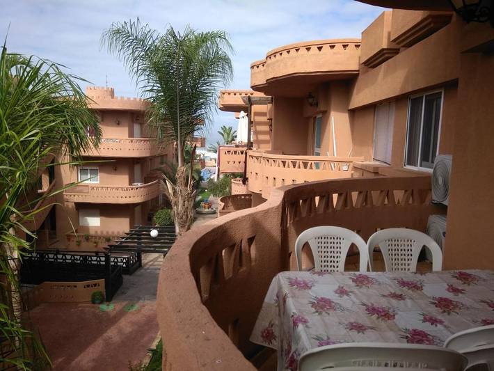 Appartement de vacances pour 6 personnes, avec jardin et terrasse ainsi que piscine et vue