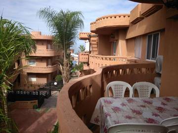 Gîte pour 6 personnes, avec piscine et vue ainsi que jardin et terrasse dans Mansouria