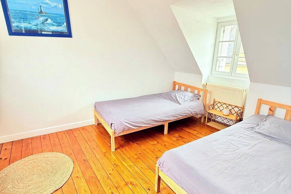 Villa le Bingali 100 m from the beach in Lion-sur-Mer, Región de Caen