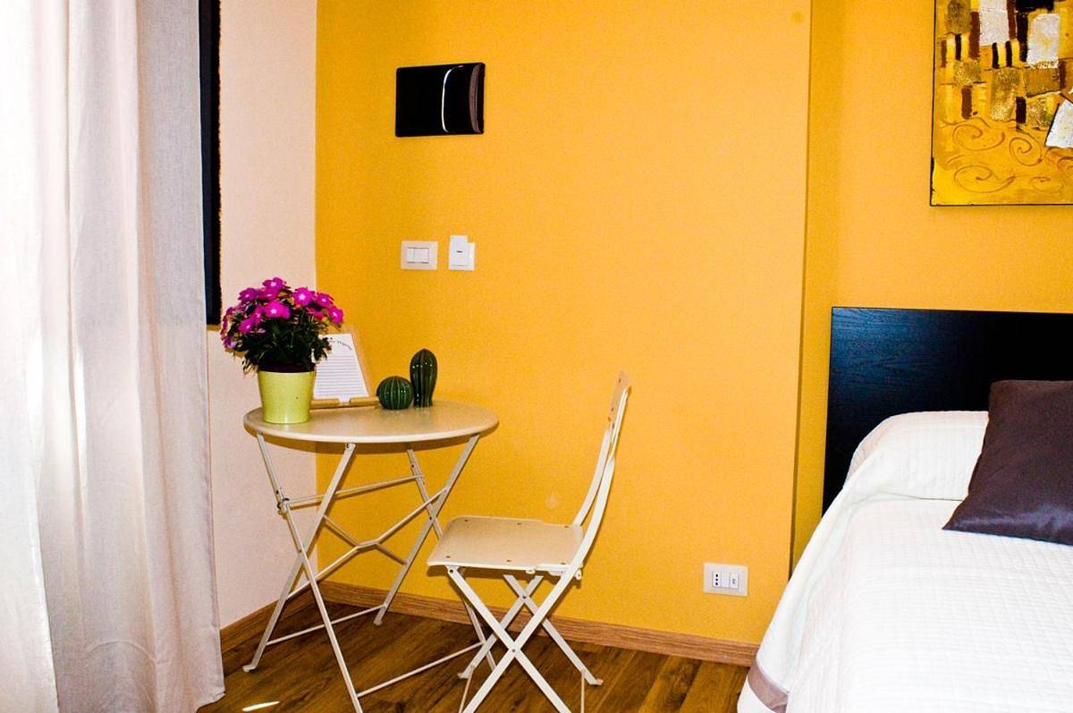 Deluxe Room (2 Adults + 1 Child) in Misterbianco, Catania e dintorni