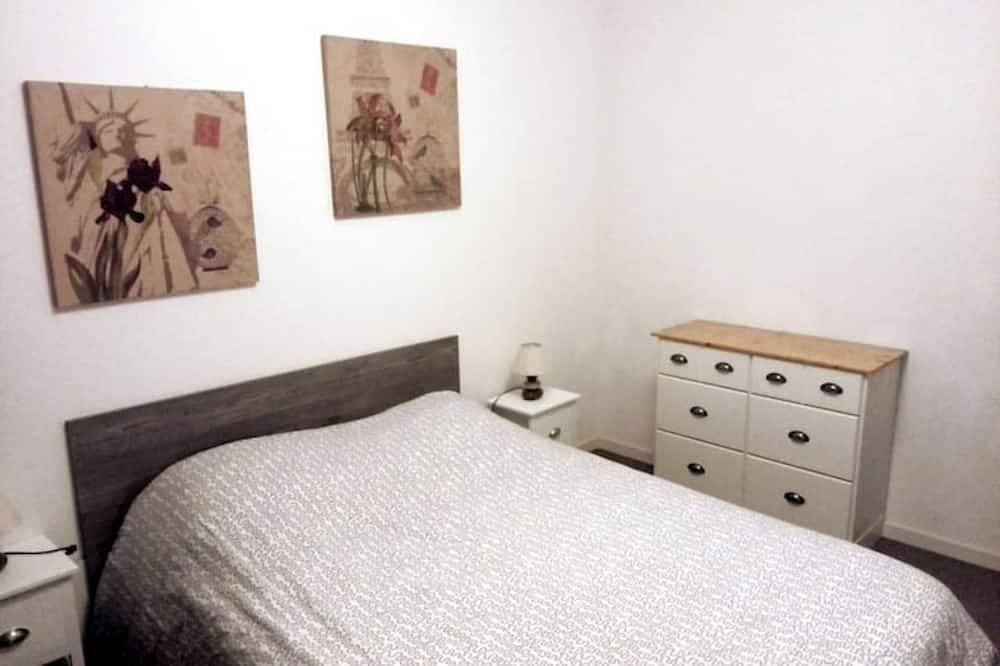 Apartamento entero, T2 Neuf Étudiant+pro+parking Couvert en Sous-sol in Thouaré-sur-Loire, Nantes region