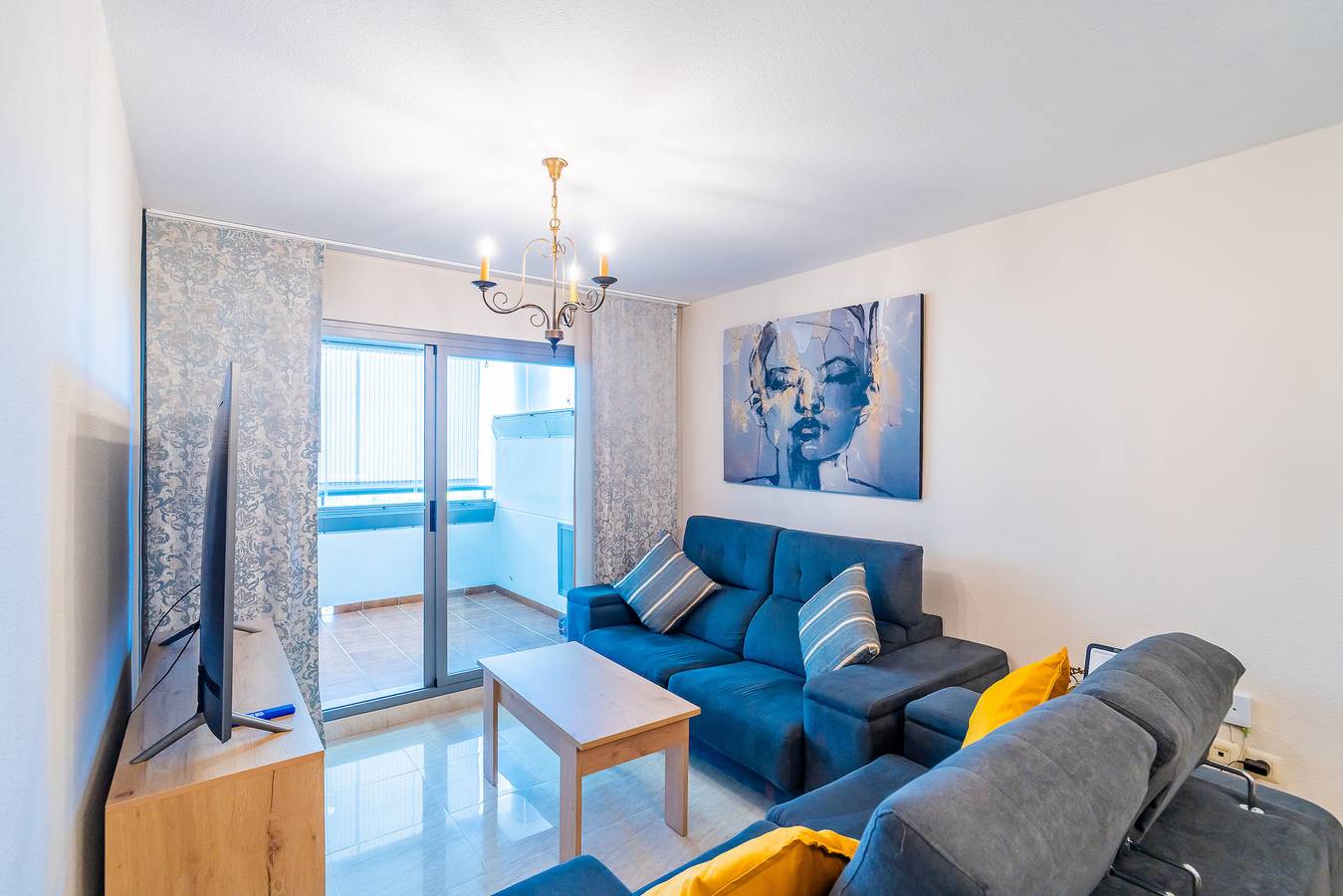 Apartamento entero, Cubo's Vega Fuengirola Apartment & Parking in Myramar, Fuengirola
