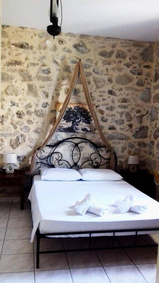 Gîte pour 2 personnes, avec balcon et jardin ó Zarós - 3