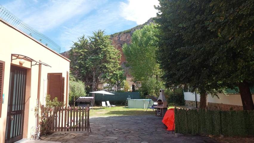 Ferienwohnung für 3 Personen, mit Garten und Ausblick