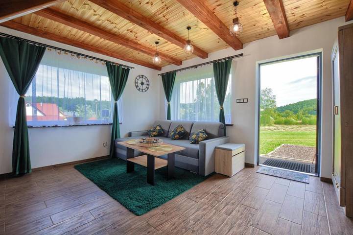 Dom dla 6 osób, z Taras i Jacuzzi oraz Ogród i Widok w Brzegi Dolne