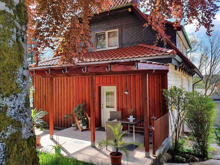 Ferienwohnung für 3 Personen, mit Terrasse und Garten in Elend