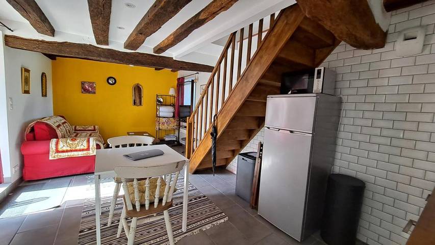 Location de vacances pour 4 personnes, avec piscine et jardin, animaux acceptés à Chaveignes - 2