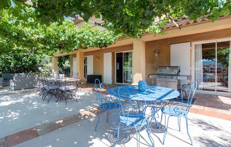 Ferienhaus für 8 Personen, mit Garten und Pool sowie Terrasse, mit Haustier in Grimaud - 2