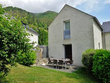 Gîte pour 4 personnes, avec terrasse à Vignec