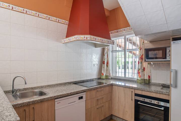 Casa Vacacional 'Los Rosales De La Palmilla' con Piscina Privada, Balcón y Aire Acondicionado in Montoro , Provincia de Córdoba
