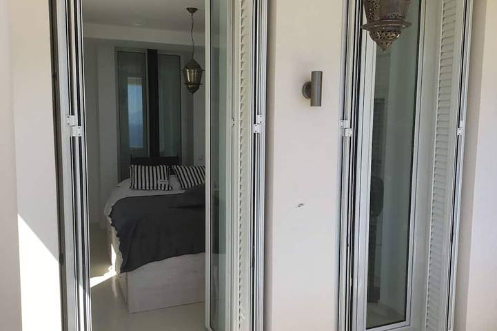 Öko-Villa in den Bergen mit privatem Pool und herrlichem Blick auf das Meer in Messenien