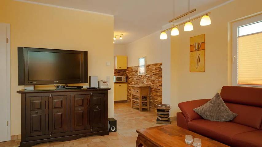 Ferienhaus für 6 Personen, mit Terrasse und Garten am Fleesensee - 4