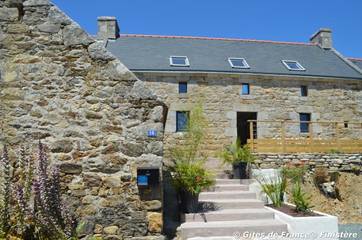 Gîte pour 8 personnes, avec jardin ainsi que vue sur le lac et vue, adapté aux familles dans Plage de la Baie des Trépassés