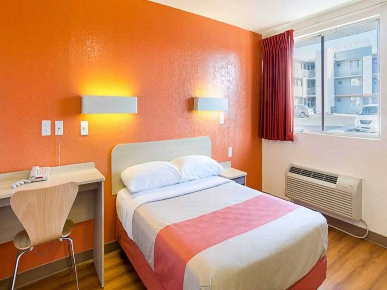 Apartamento entero, 1 cama tamaño queen | Mini refrigerador in Denver, Colorado