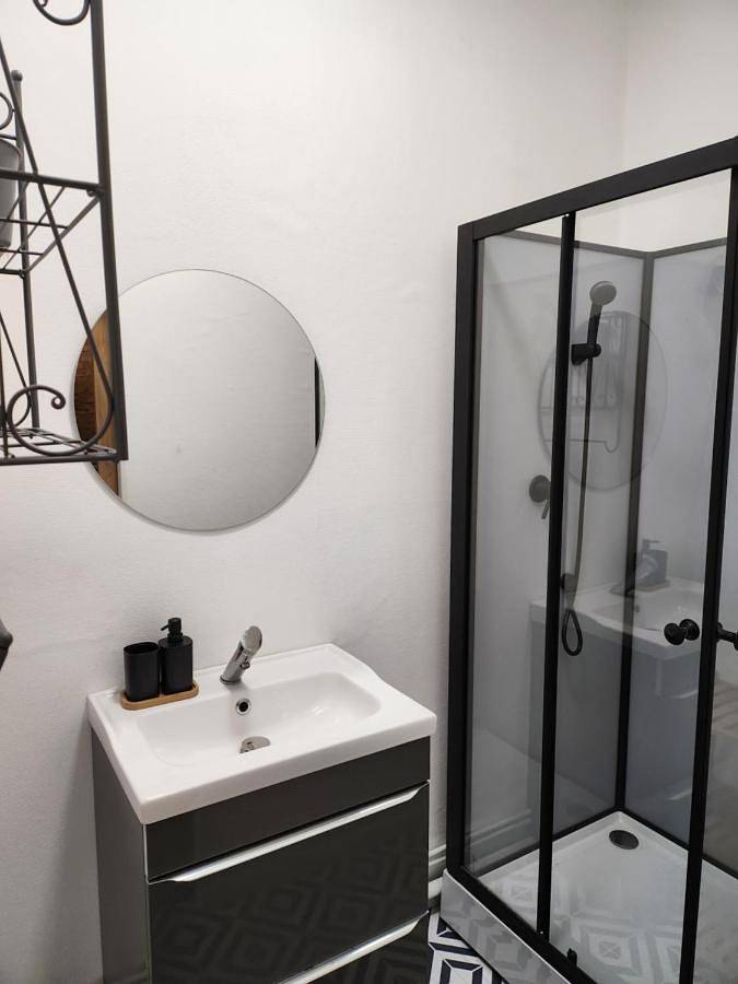 Appartement entier, One-Bedroom Apartment in Tour-en-Sologne, Sologne