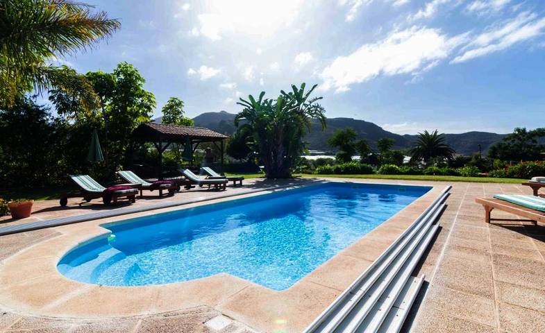 Chalet para 2 personas, con piscina para niños y vistas además de piscina y jardín en Canarias - 2