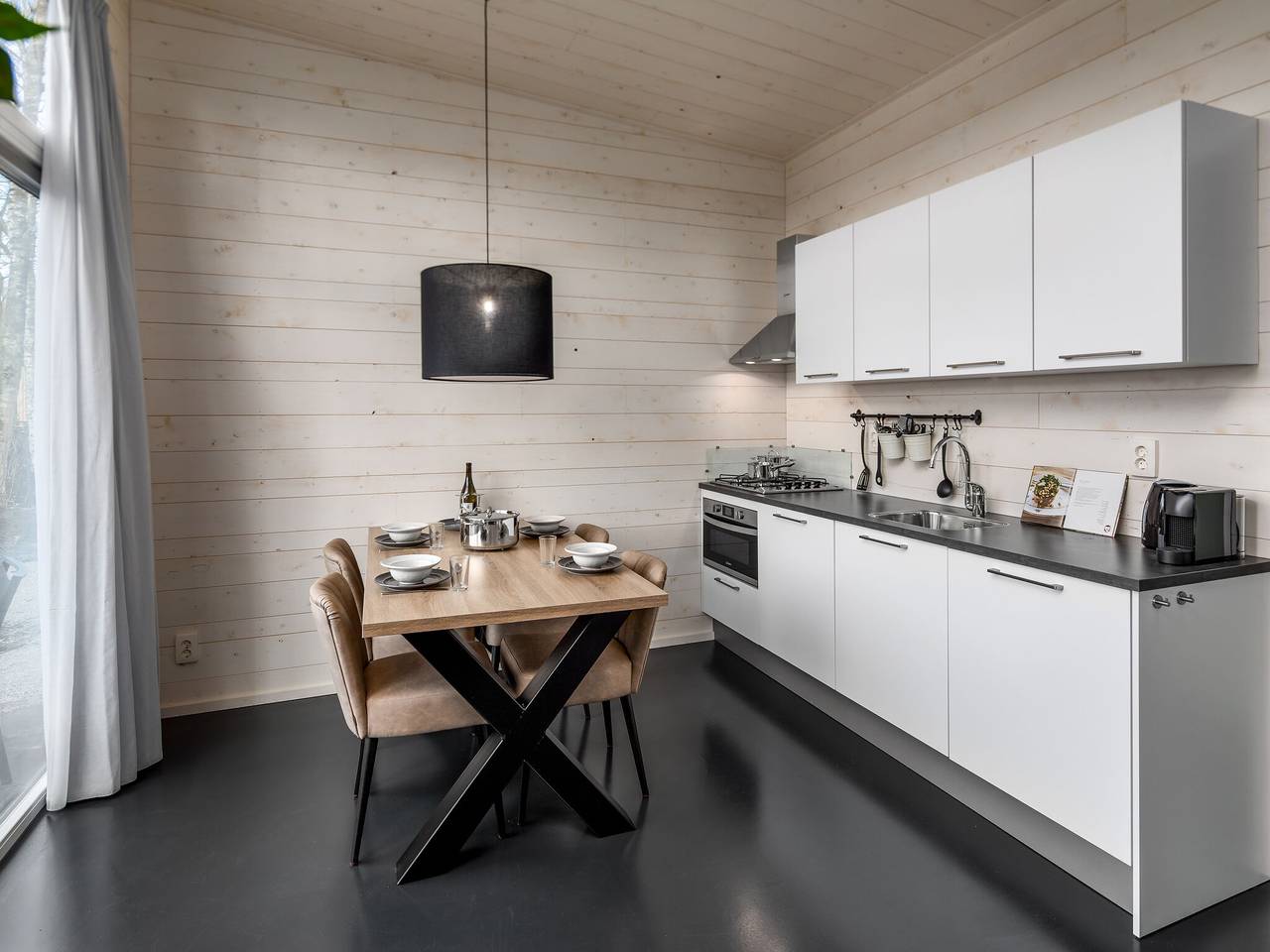 Lodge in Schaijk met Tuinterras in Landerd, Noord-Brabant