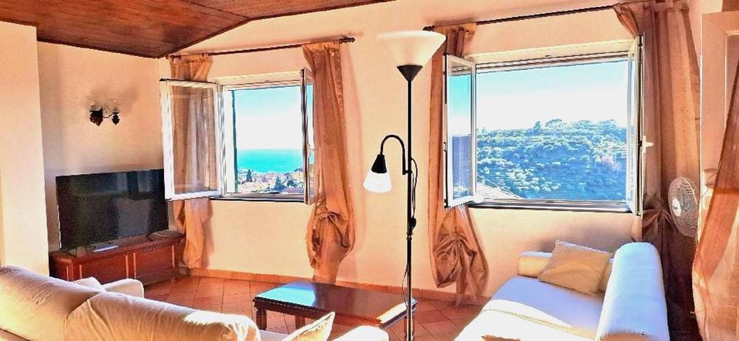 Location de vacances pour 4 personnes, avec vue et terrasse à Pompeiana - 2