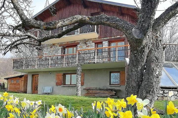 Gîte pour 3 personnes, avec jardin à La Côte-d'Aime