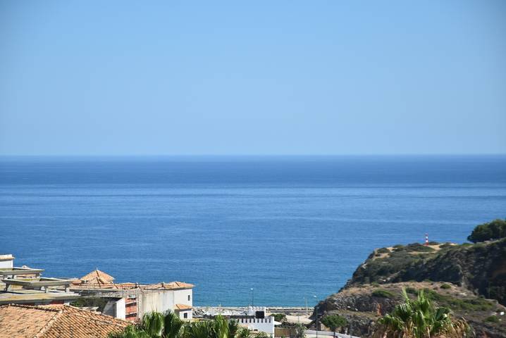 Villa 'Malu' with Sea View, Wi-Fi and Air Conditioning in Albufeira e Olhos de Água, Faro District