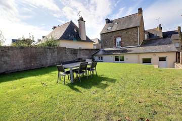 Gîte pour 4 personnes, avec jardin à Saint-Coulomb
