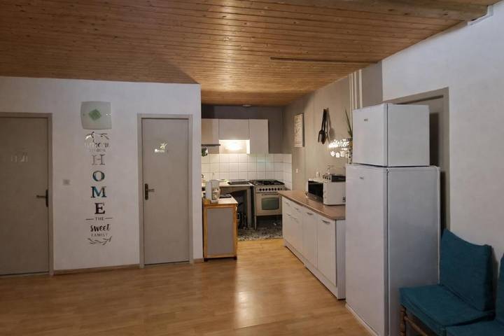 Location de vacances pour 7 personnes, avec jardin et piscine, animaux acceptés à Lavaur - 4