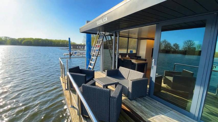 Ferienwohnung für 4 Personen, mit Seeblick und Ausblick sowie Terrasse