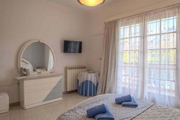 Ferienhaus für 5 Personen, mit Garten und Balkon in Archangelos - 4