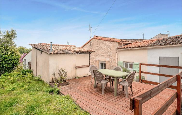 Location de vacances pour 4 personnes, avec terrasse à Mortagne-sur-Gironde - 3