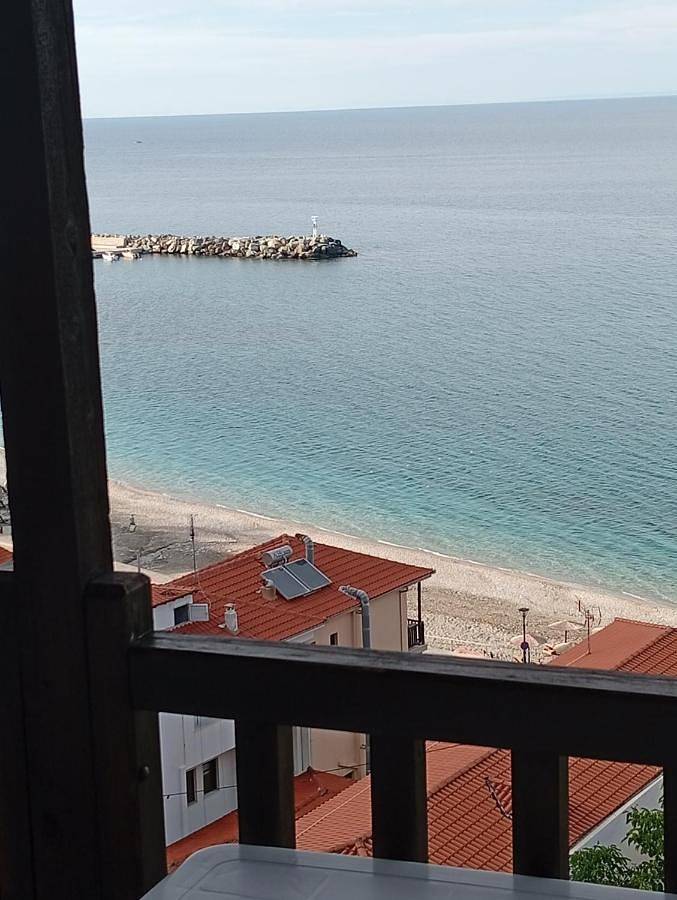 Gîte pour 4 personnes, avec terrasse et vue dans Agios Ioannis (Zagora–Mouresi) - 2