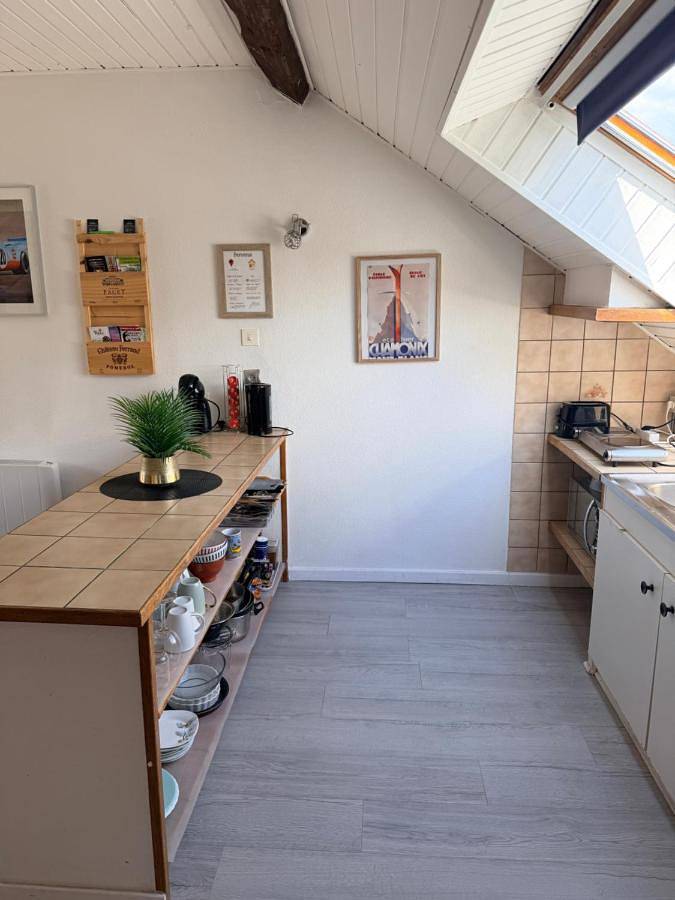 Appartement entier, One-Bedroom Apartment in Saulcy-sur-Meurthe, Saint-Dié-des-Vosges
