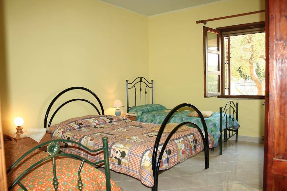 Appartamento intero, Villa Juniper, only 240mt from the sandy beach! in Tancau sul Mare, Lotzorai