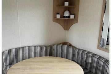 Chalet for 6 People in Ingoldmells, Lincolnshire, Photo 4
