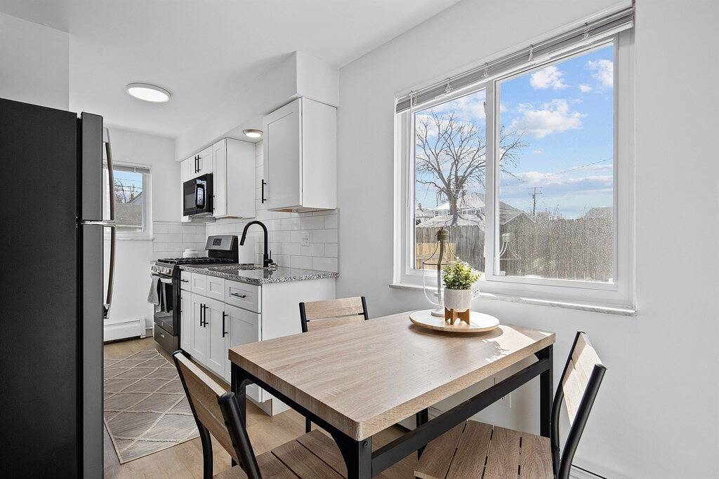 Ganze Wohnung, Contemporary 1Br, Fast Wifi, Pet-Friendly in Mount Clemens, Lake St. Clair