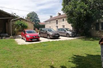 Gîte pour 10 personnes, avec jardin et terrasse à Saint-Julien-l'Ars