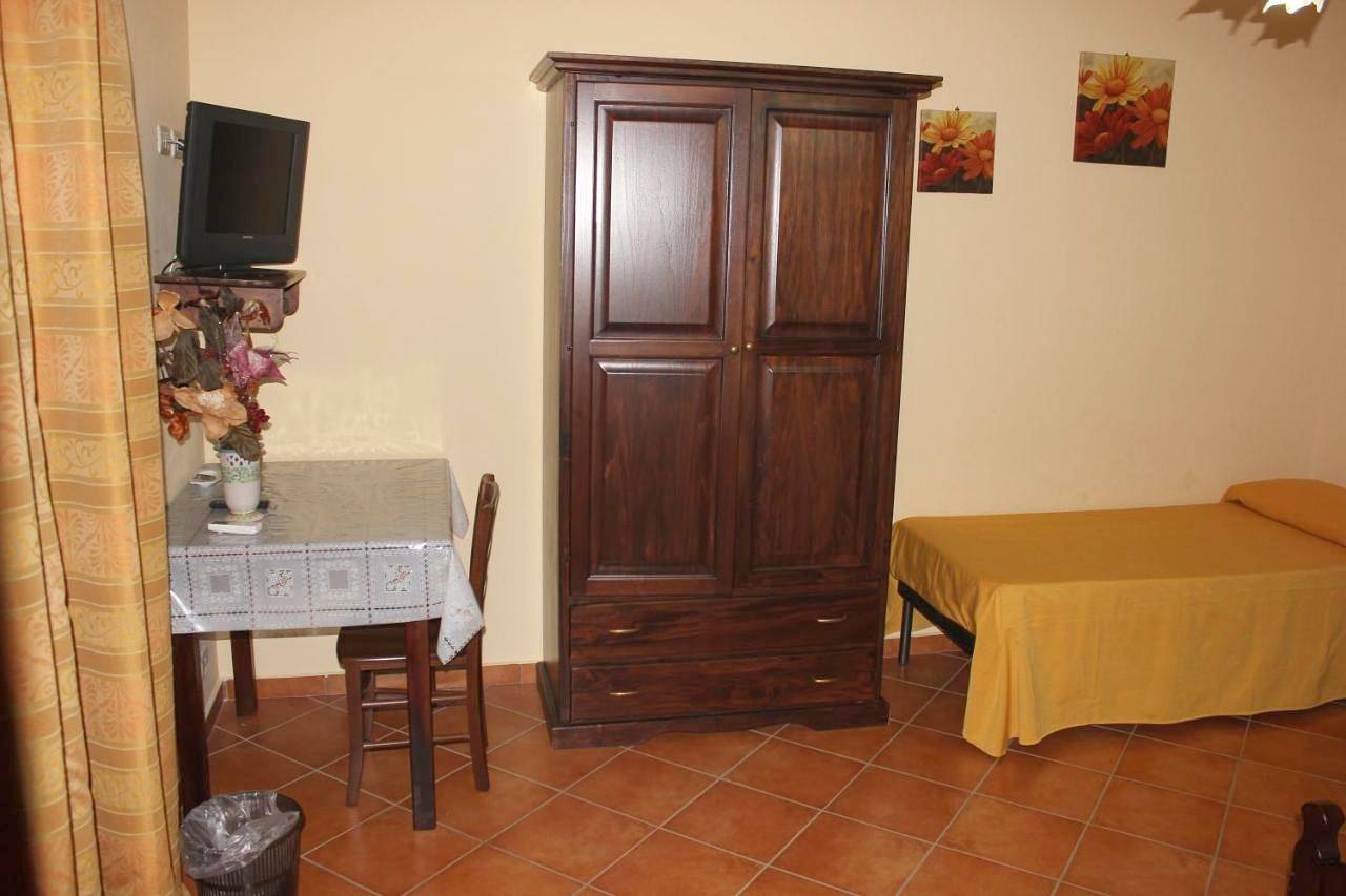 Triple Room with Balcony in Trabia, Provincia di Palermo