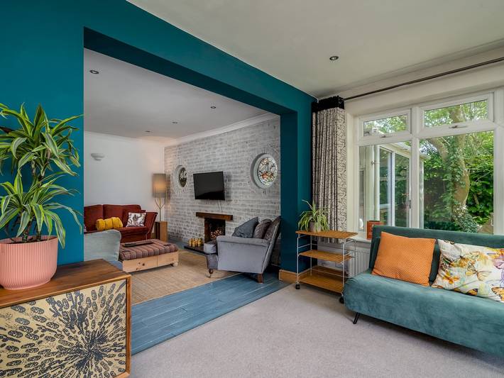 Pass the Keys | Charming 3 bed house with parking and large garden in Hertfordshire