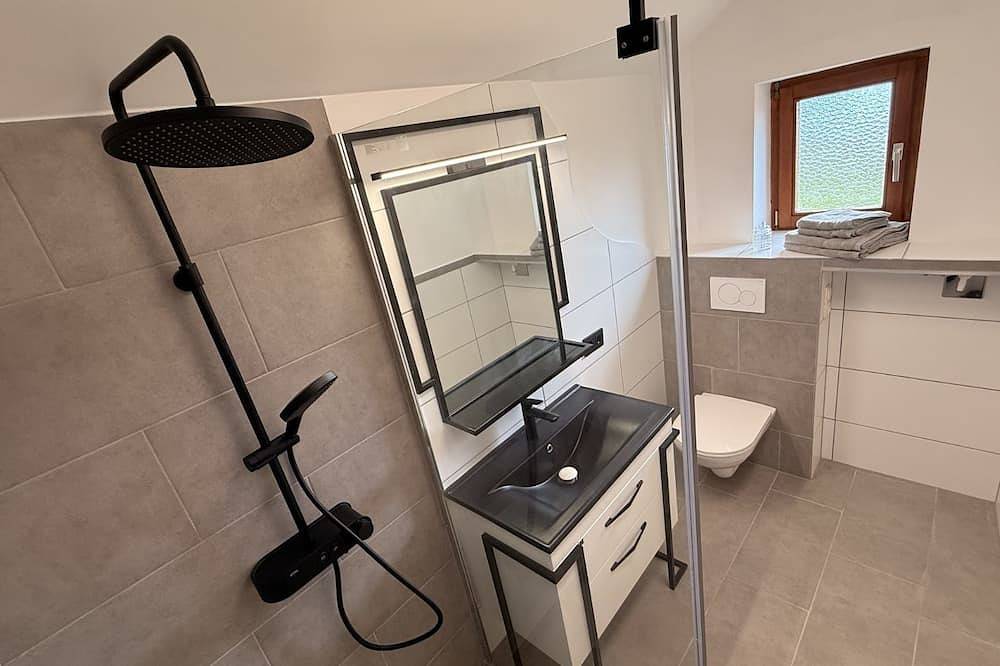 Ganze Wohnung, Ferienwohnung 5 - Hauszwetschke - Attersee Panorama Apartments in Salzkammergut-Berge, Steinbach am Attersee