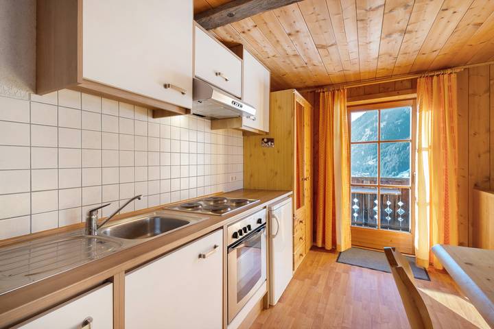 Hel studio-lejlighed, Studio Apartment 'Jelerhof Apt Talblick' with Mountain View, Shared Garden and Wi-Fi in Villgratener Berge, Gsies